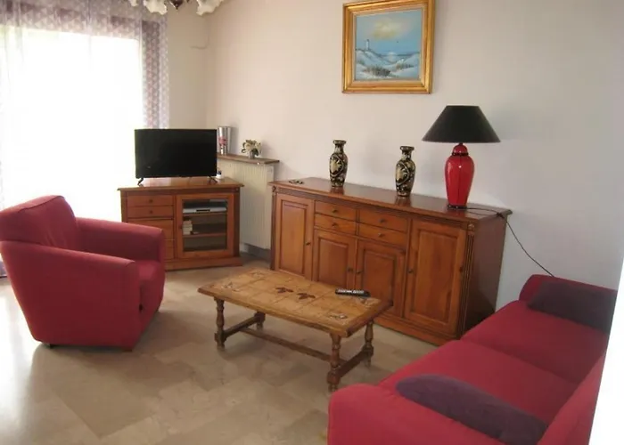 F3 Avec Terrasse, Parking, Wi-fi - Ideal Cures - Centre-ville Amelie-les-bains - Fr-1-703-87